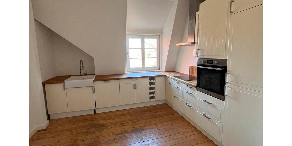 Etagenwohnung Isernhagen - 6 Zimmer, 190 m&sup2;, 1.249&euro; | Angebot:26705850