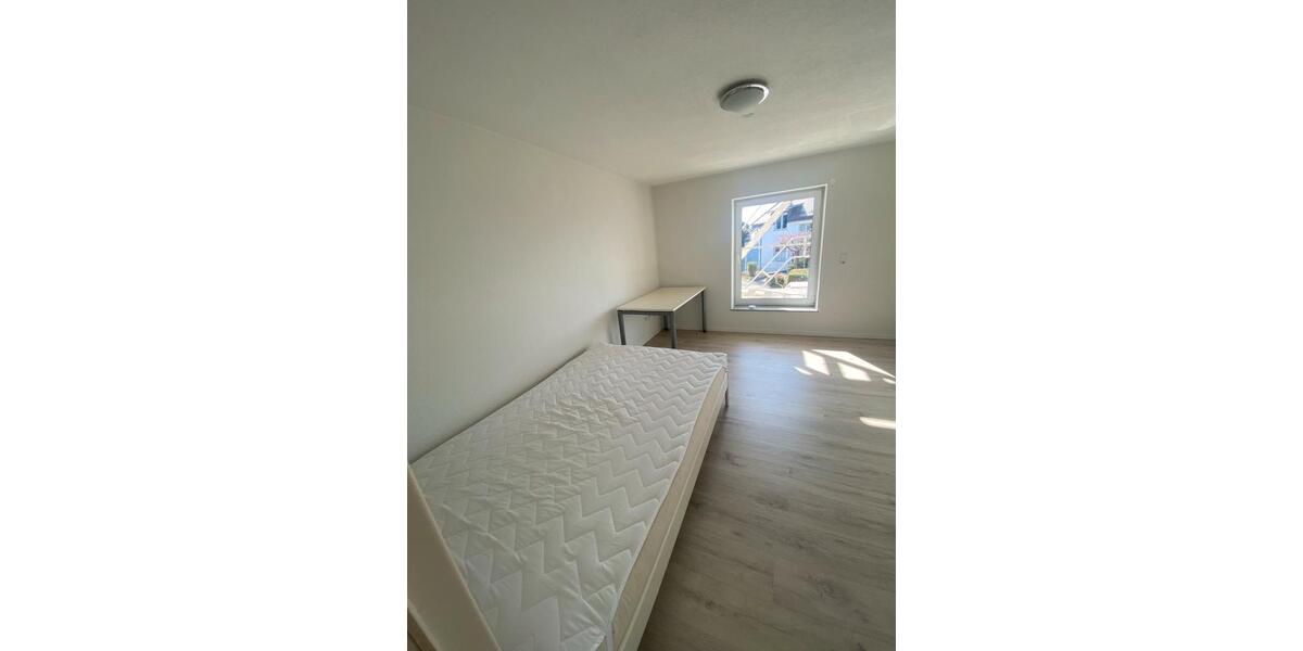 Wohnen auf Zeit Weingarten - 1 Zimmer, 13 m&sup2;, 410&euro; | Angebot:26553469