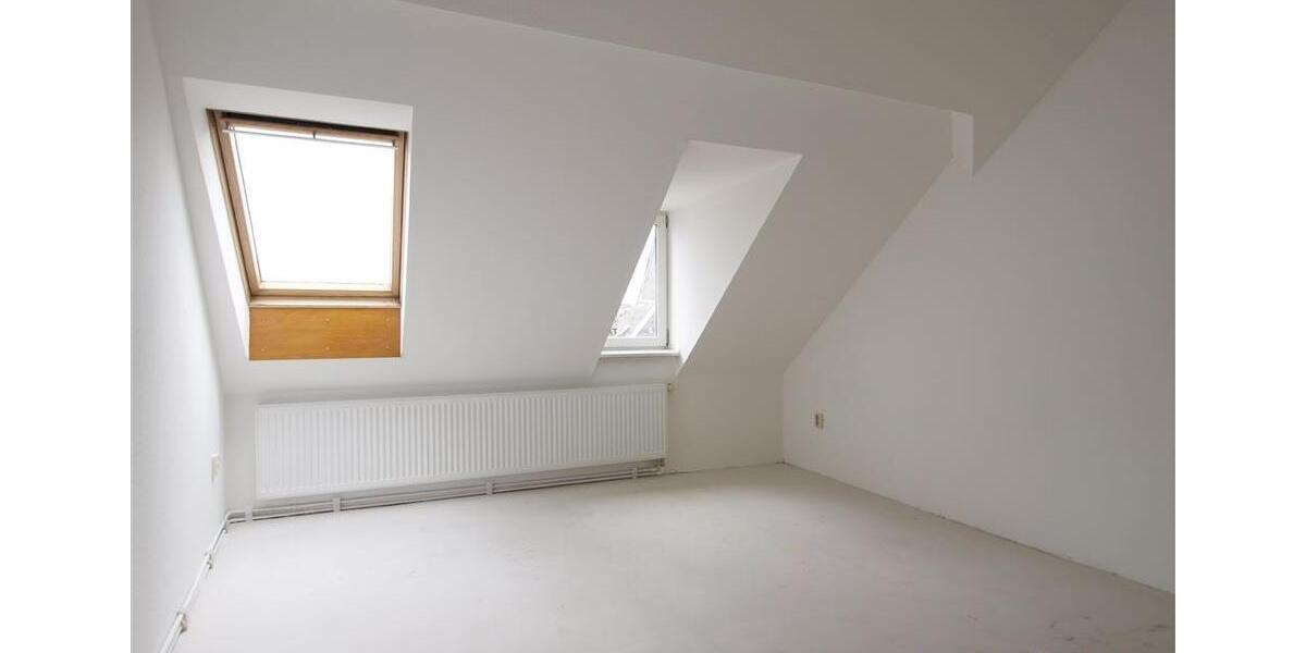 Dachgeschoßwohnung Frankenberg (Sachsen) - 4 Zimmer, 117 m&sup2;, 585&euro; | Angebot:21270899
