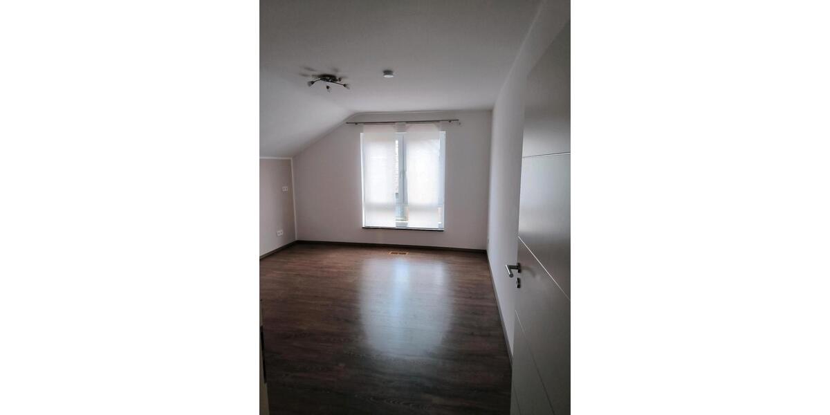 Einfamilienhaus Erkelenz - 5 Zimmer, 152 m&sup2;, 2.250&euro; | Angebot:24842309