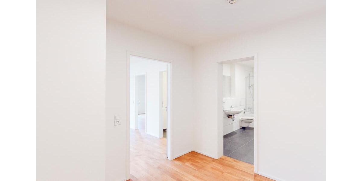 Etagenwohnung Stuttgart - 2 Zimmer, 95 m&sup2;, 1.570&euro; | Angebot:26177018