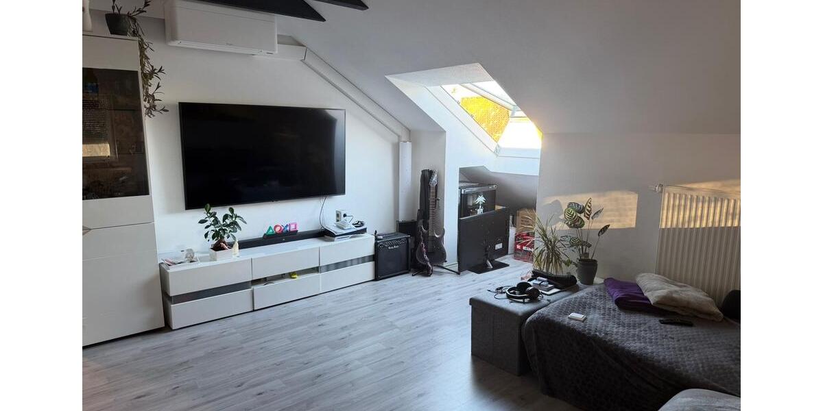 Dachgeschoßwohnung Alfdorf - 1 Zimmer, 53 m&sup2;, 740&euro; | Angebot:26255004