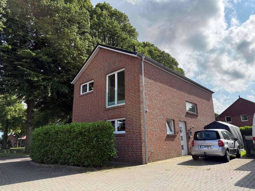 Pures Landleben - Modernes EFH inkl. EBK, Vollbad, Gäste-WC & Stellplatz.