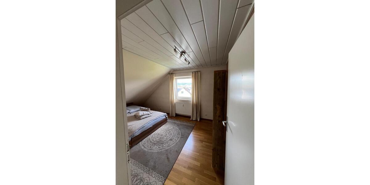 Dachgeschoßwohnung Sinntal - 3 Zimmer, 80 m&sup2;, 575&euro; | Angebot:24650377