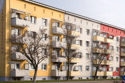 Wohnung Dessau-Roßlau Innenstadt - 3 Zimmer, 58 m&sup2;, 420&euro; | Angebot:26568595