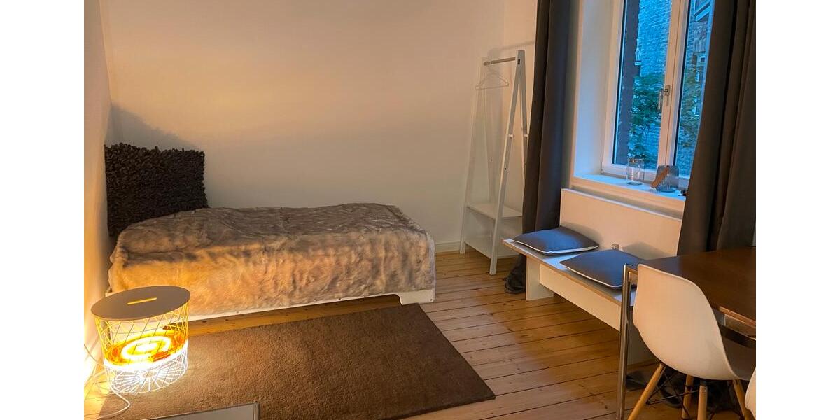 Wohnen auf Zeit Köln Ehrenfeld - 1 Zimmer, 22 m&sup2;, 1.200&euro; | Angebot:24347041