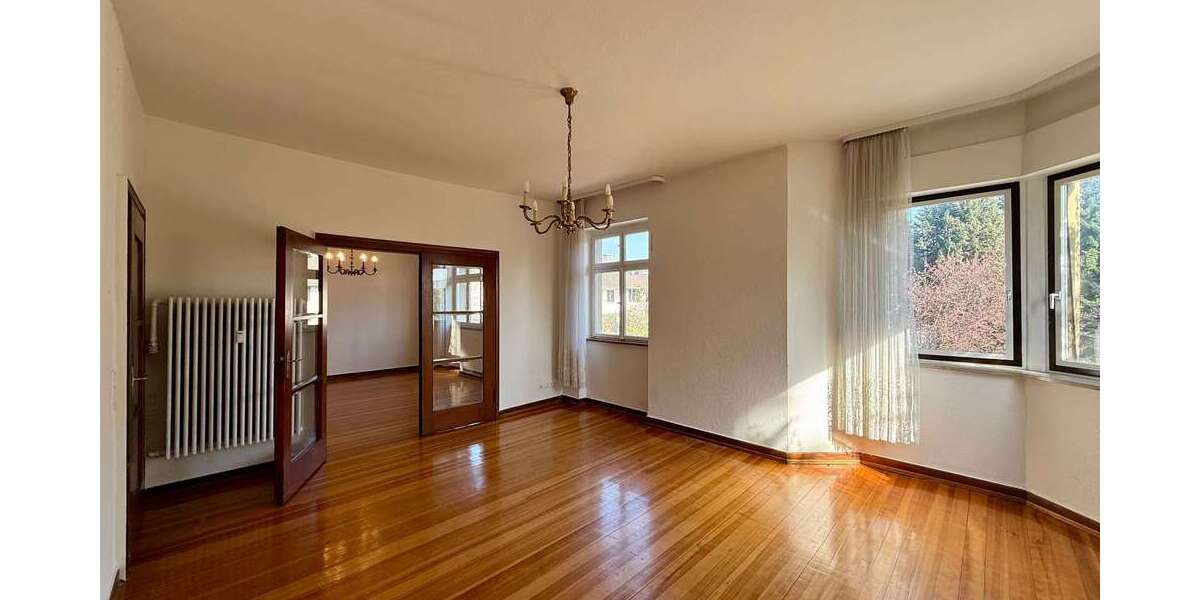 Etagenwohnung Bühl - 3 Zimmer, 97 m&sup2;, 1.140&euro; | Angebot:27018980