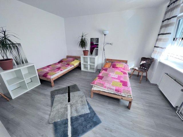 Wohnen auf Zeit Hamm - 7 Zimmer, 120 m&sup2;, 350&euro; | Angebot:26582812