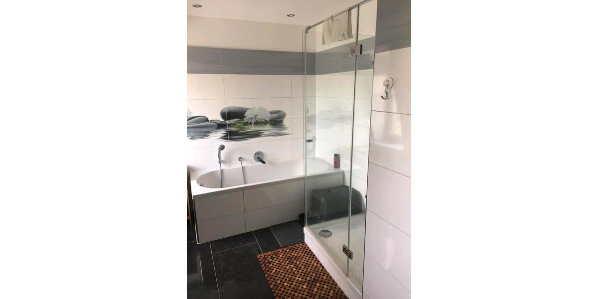 Einfamilienhaus Schönefeld - 4 Zimmer, 165 m&sup2;, 2.250&euro; | Angebot:26612795