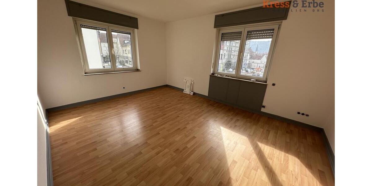 Etagenwohnung Schlüchtern - 4 Zimmer, 100 m&sup2;, 850&euro; | Angebot:25869046