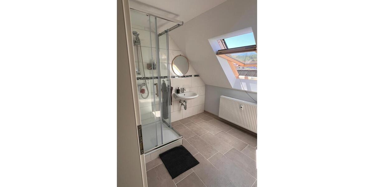Dachgeschoßwohnung Delligsen - 2 Zimmer, 60 m&sup2;, 450&euro; | Angebot:26608978