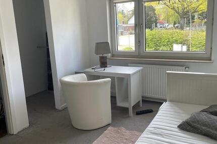 WG Zimmer in Hamburg Schnelsen (Nord) Wohnung ab 15.08