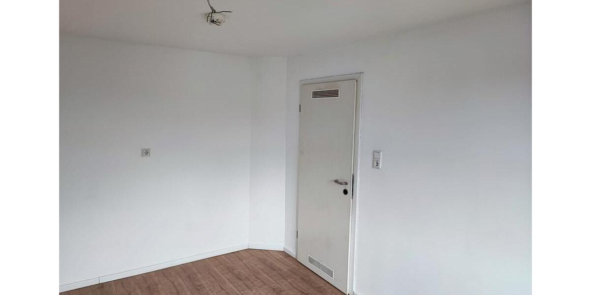 Dachgeschoßwohnung Hagen - 1 Zimmer, 46 m&sup2;, 350&euro; | Angebot:26150921