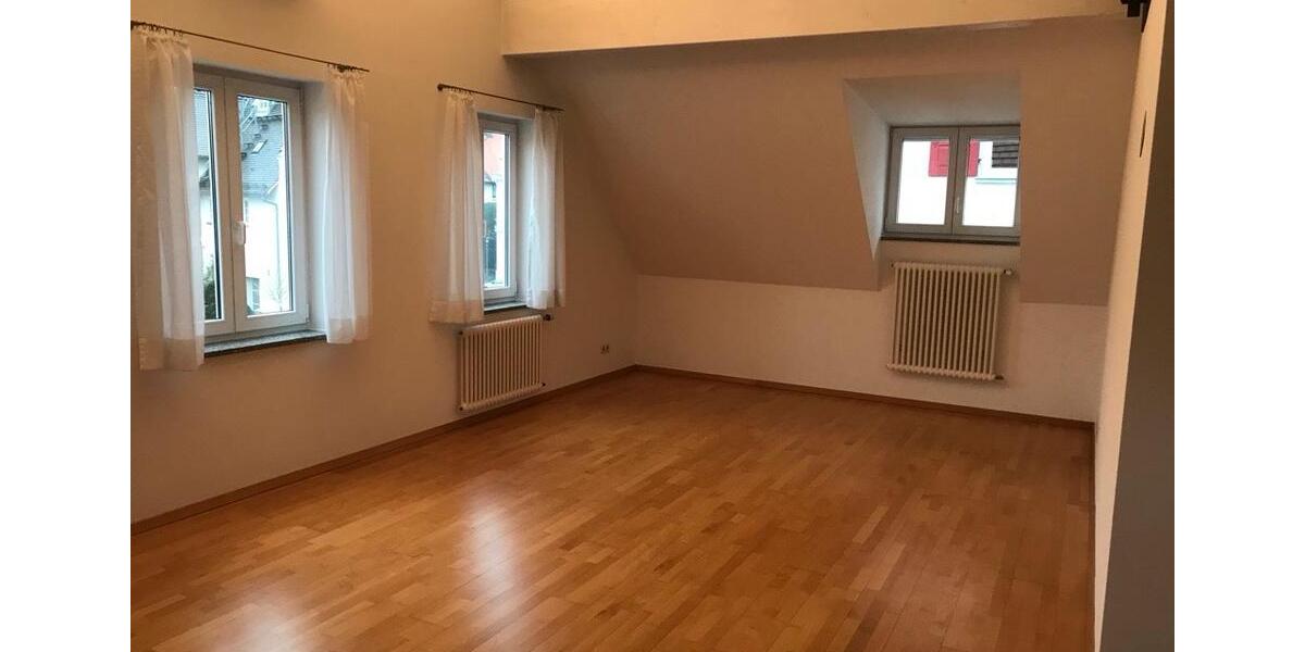 Dachgeschoßwohnung Sigmaringen - 3 Zimmer, 85 m&sup2;, 990&euro; | Angebot:24830904