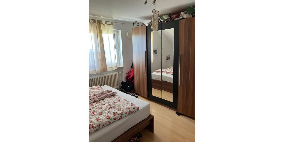 Dachgeschoßwohnung Unterschleißheim - 2 Zimmer, 60 m&sup2;, 1.290&euro; | Angebot:26492891
