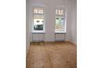 nette Mieter gesucht ! MiT Holzdielung - 3 Zimmer- MIT BaLkoN