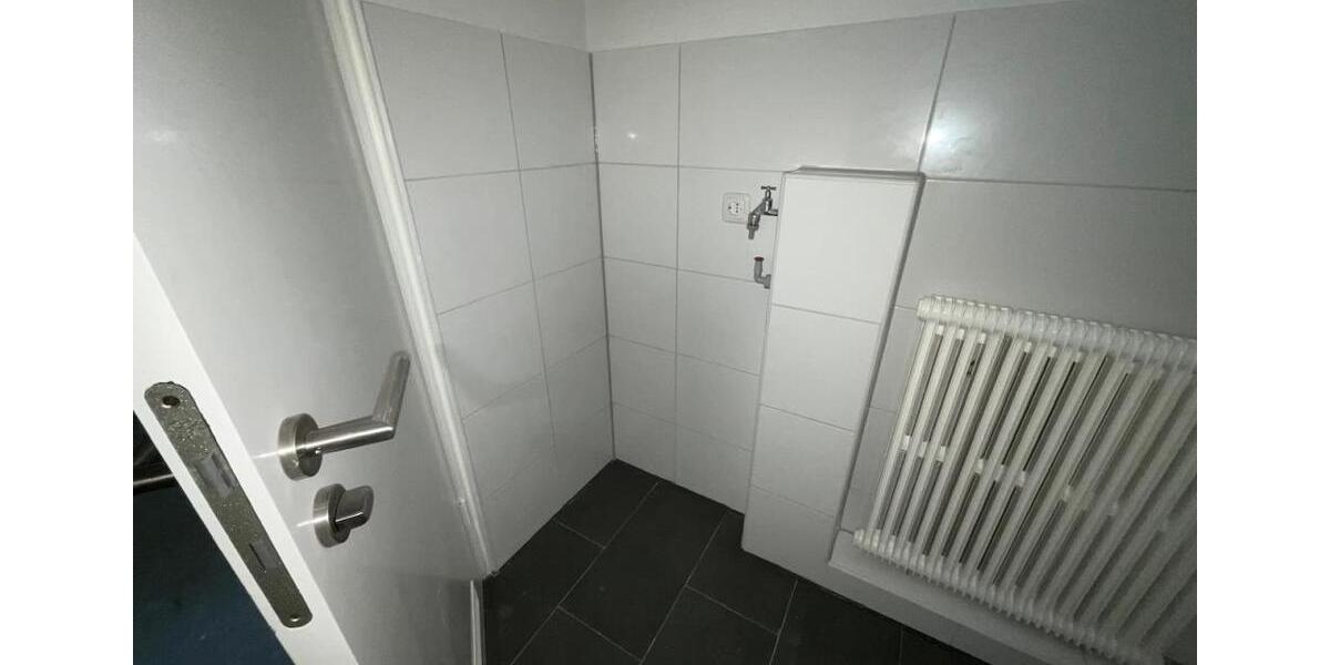 Erdgeschoßwohnung Duisburg Duisburg-Mitte - 3 Zimmer, 77 m&sup2;, 719&euro; | Angebot:24680468