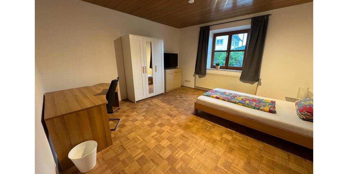 Wohnen auf Zeit Langenmosen - 1 Zimmer, 25 m&sup2;, 520&euro; | Angebot:24559917