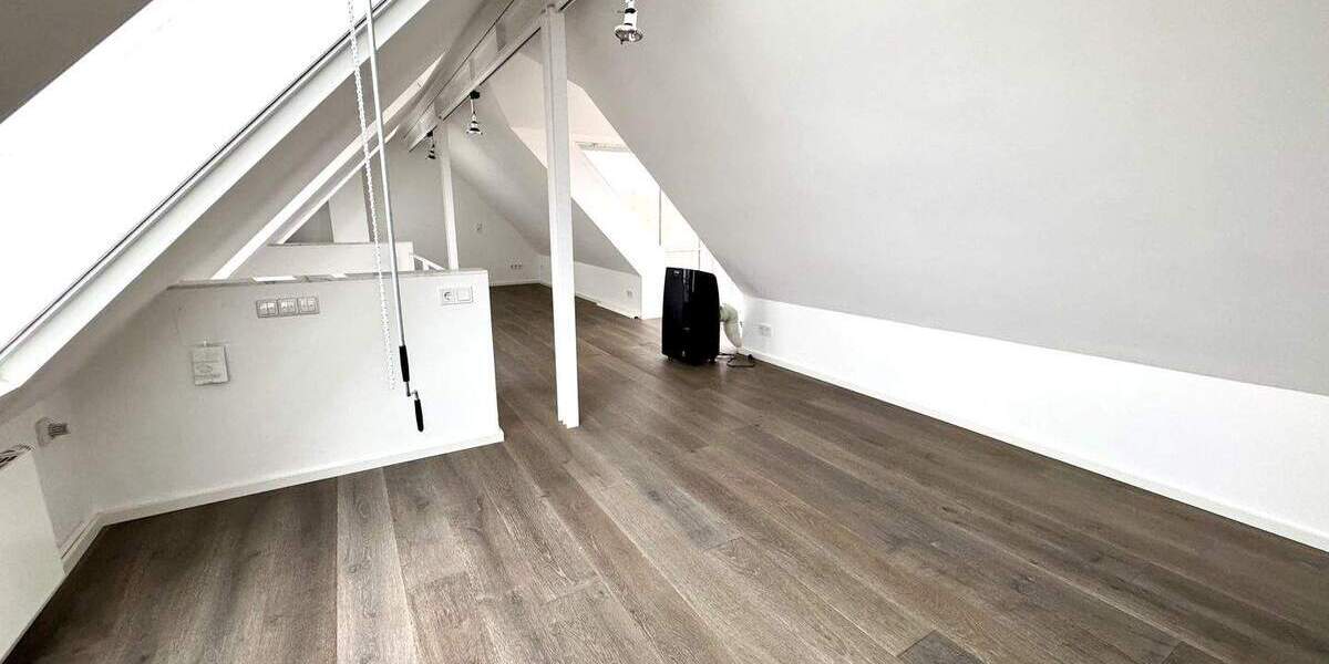 Etagenwohnung Kaiserslautern Innenstadt - 2 Zimmer, 125 m&sup2;, 1.200&euro; | Angebot:25691122