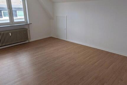Wohnung Brunsbüttel - 2.5 Zimmer, 90 m&sup2;, 700&euro; | Angebot:26677019