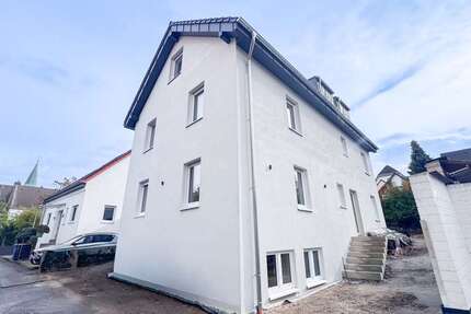 Wohnung zum Mieten in Monheim am Rhein 2.310 € 140 m² 4 zimmer