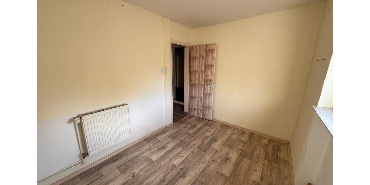 Etagenwohnung Weener - 5 Zimmer, 95 m&sup2;, 1.000&euro; | Angebot:25942354