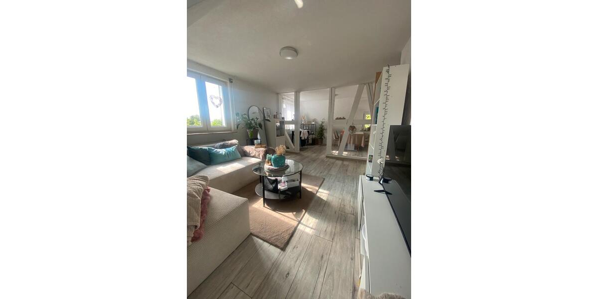 Dachgeschoßwohnung Gaildorf - 3.5 Zimmer, 90 m&sup2;, 1.100&euro; | Angebot:26581379