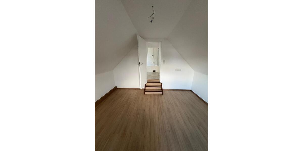 Helle 3-Zimmer Dachgeschosswohnung in Nordstemmen 3 zimmer