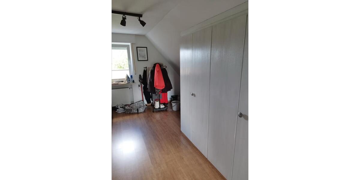 Einfamilienhaus Meinerzhagen - 7 Zimmer, 176 m&sup2;, 1.320&euro; | Angebot:26623940