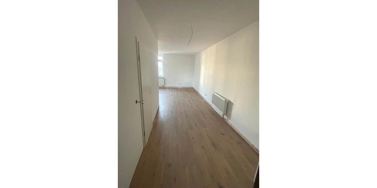 Etagenwohnung Apolda - 2 Zimmer, 73 m&sup2;, 600&euro; | Angebot:26619944