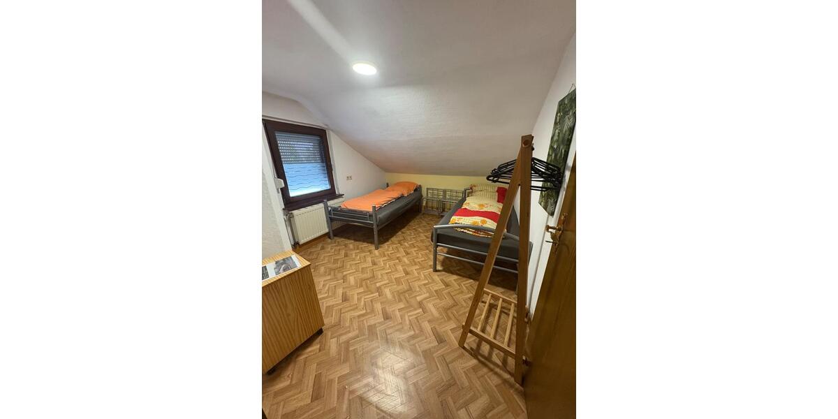 Einfamilienhaus Hermeskeil - 3 Zimmer, 88 m&sup2;, 800&euro; | Angebot:24398487