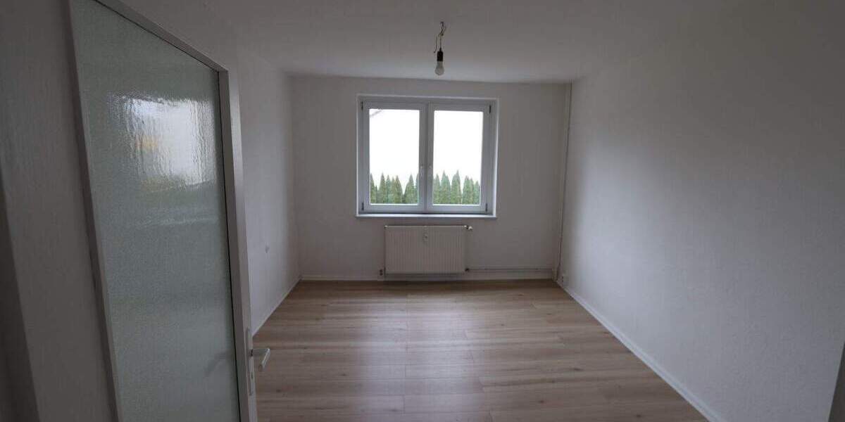 Etagenwohnung Seegebiet Mansfelder Land Röblingen am See - 2 Zimmer, 50 m&sup2;, 325&euro; | Angebot:25781130