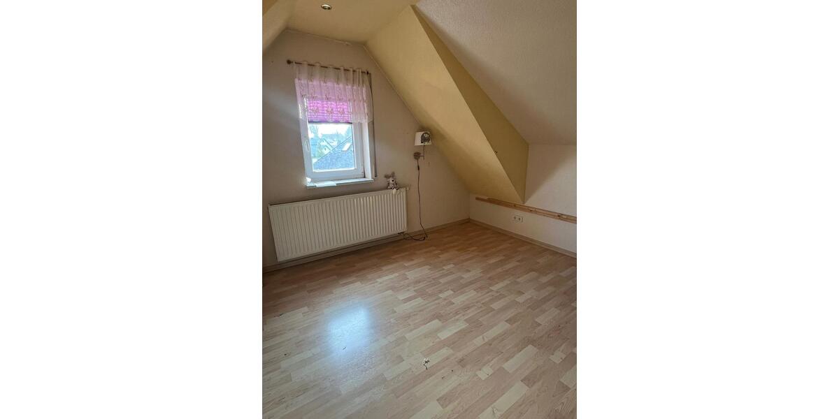 Etagenwohnung Marienberg - 3 Zimmer, 104 m&sup2;, 650&euro; | Angebot:25989829