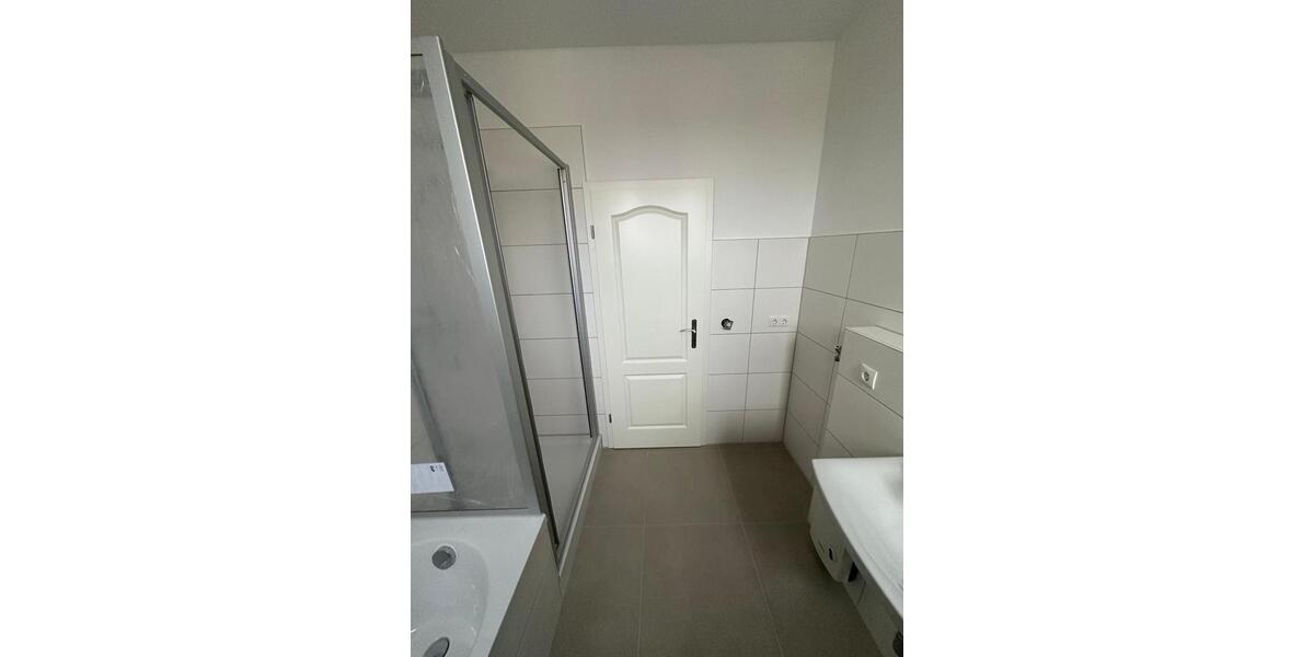 Etagenwohnung Aschersleben - 3 Zimmer, 84 m&sup2;, 700&euro; | Angebot:25084910