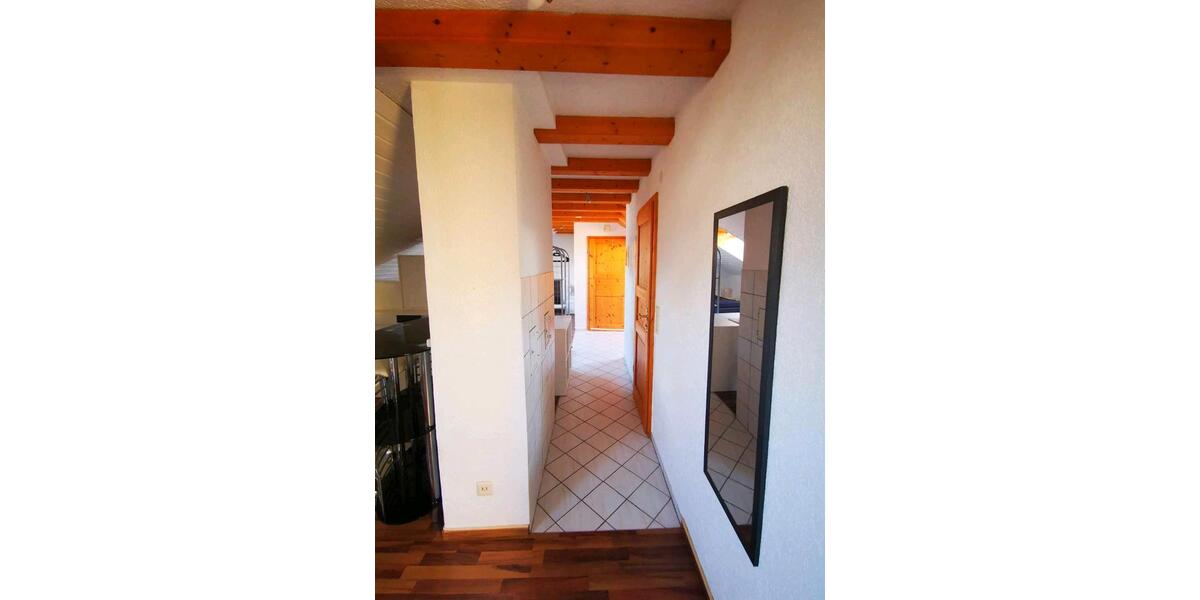Dachgeschoßwohnung Fußgönheim - 2 Zimmer, 50 m&sup2;, 750&euro; | Angebot:26693606