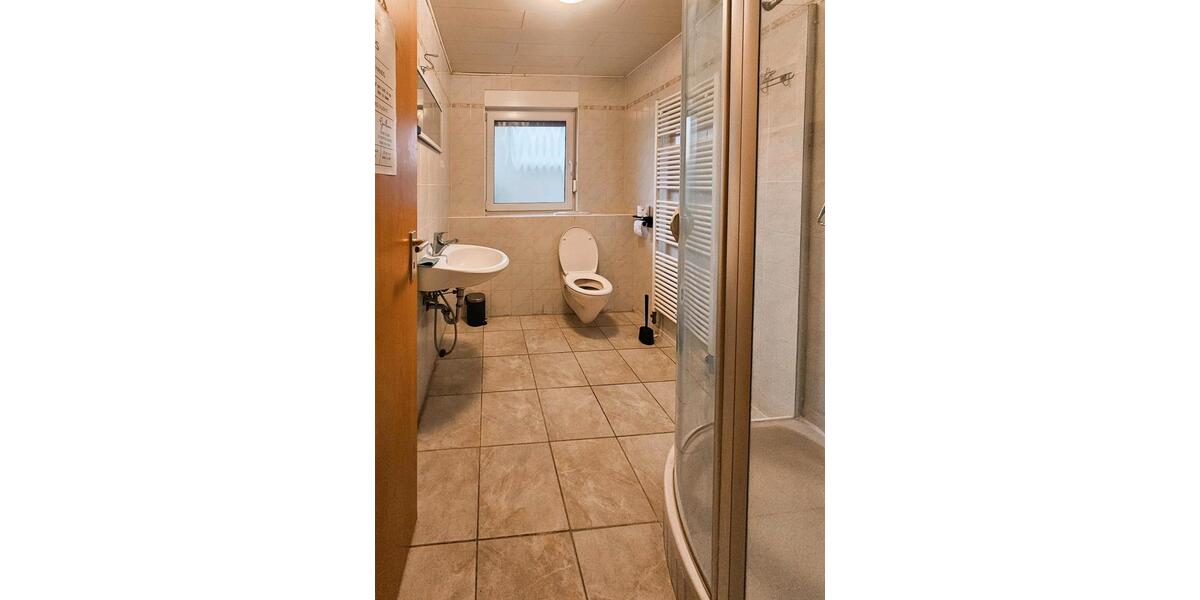 Etagenwohnung Frankenthal (Pfalz) - 4 Zimmer, 150 m&sup2;, 1.550&euro; | Angebot:25887792