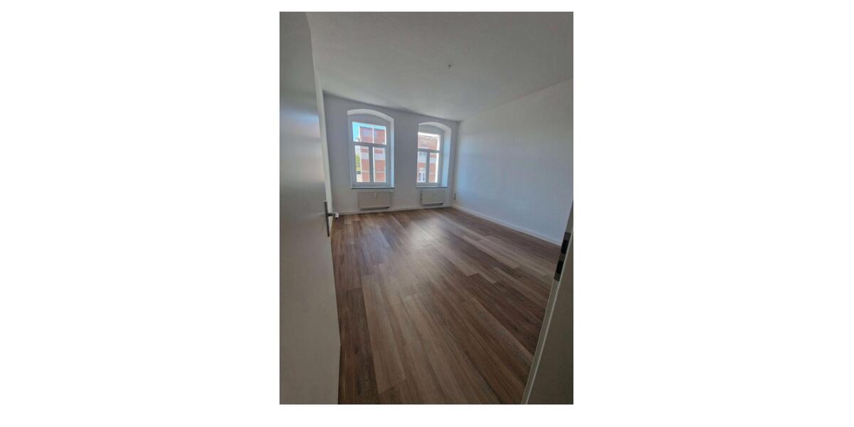 Wohnen auf Zeit Freiberg - 54 Zimmer, 104 m&sup2;, 430&euro; | Angebot:26579144