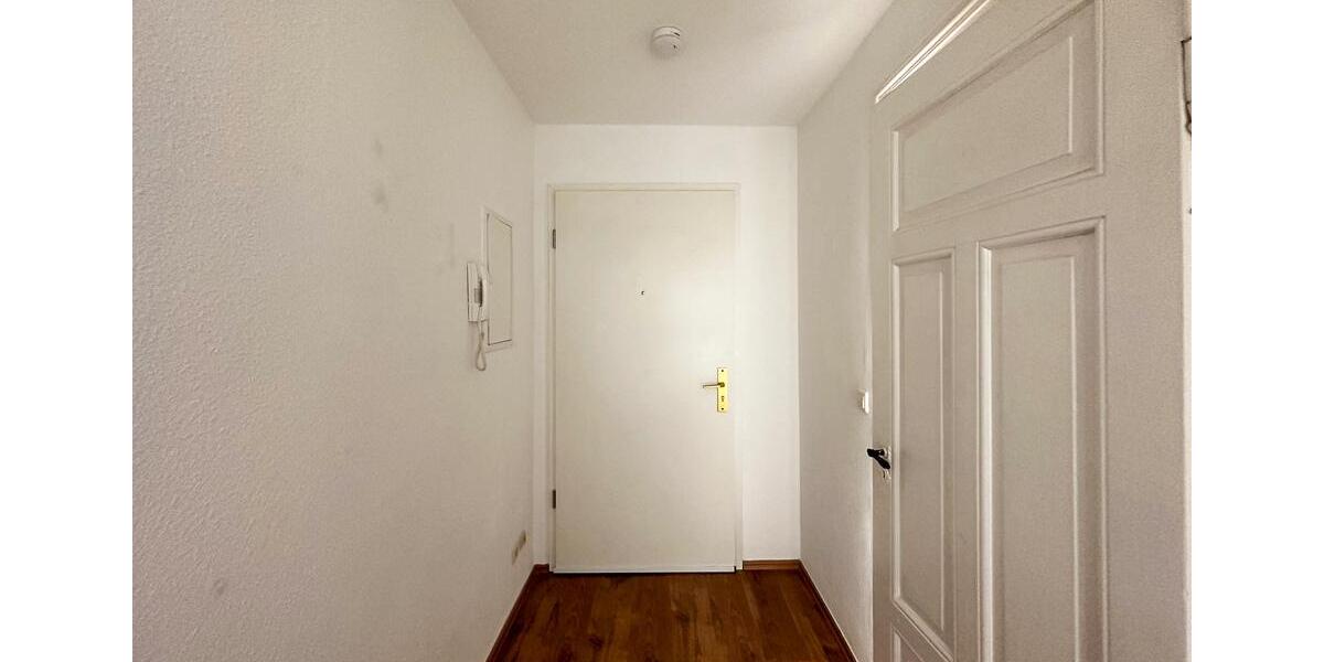 Gemütliche Dachgeschosswohnung mit tollem Ausblick über die Dächer Naumburgs! 2 zimmer