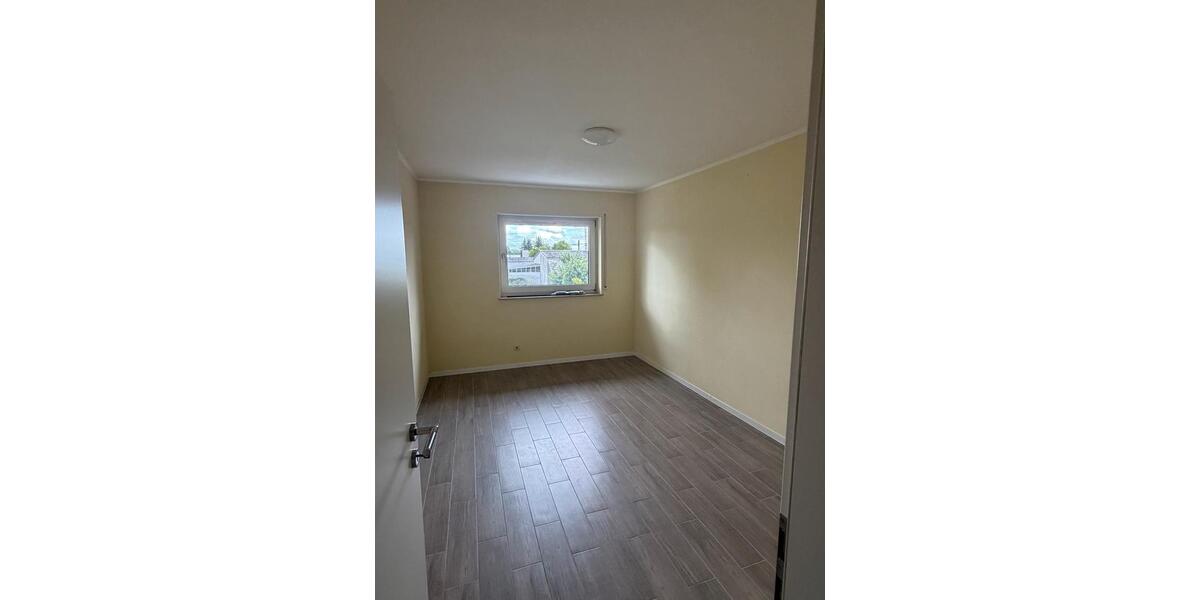 Erdgeschoßwohnung Dettenheim - 4 Zimmer, 160 m&sup2;, 1.660&euro; | Angebot:26634525
