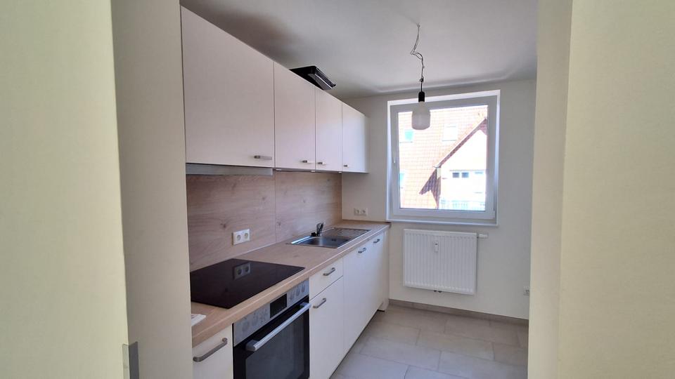 Dachgeschoßwohnung Handorf - 3 Zimmer, 77 m&sup2;, 910&euro; | Angebot:26272812