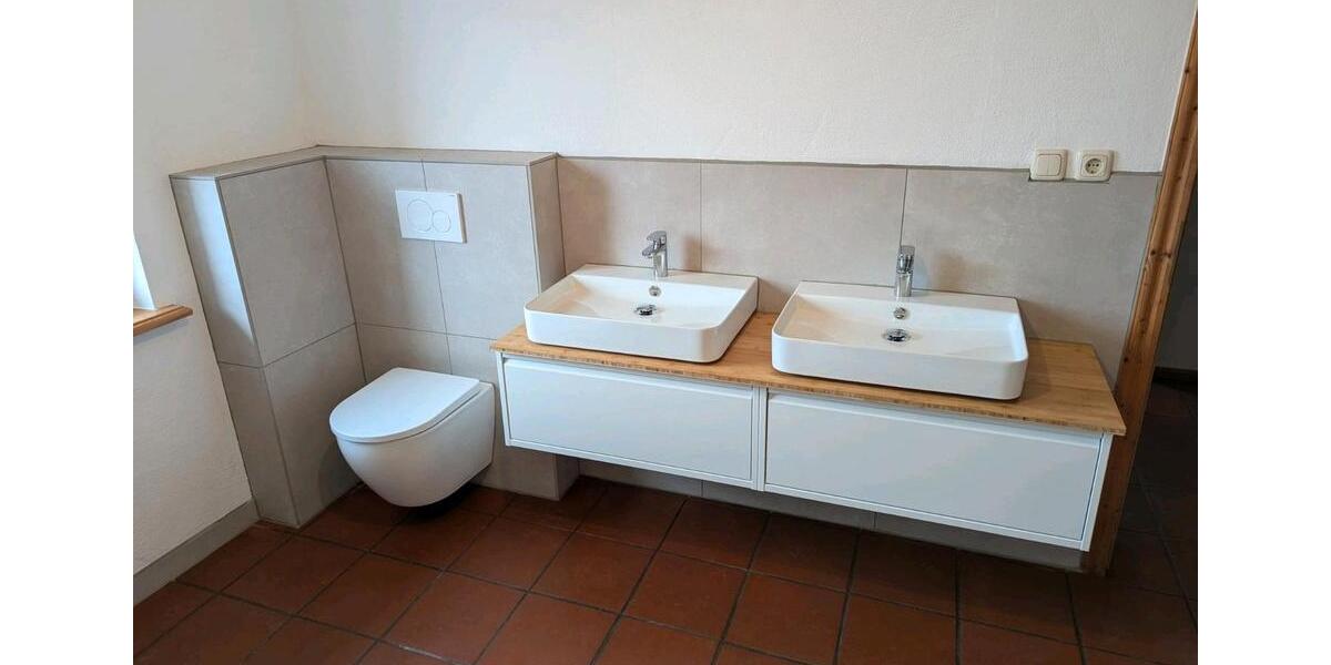 Erdgeschoßwohnung Memmingen - 4 Zimmer, 160 m&sup2;, 1.400&euro; | Angebot:26072112