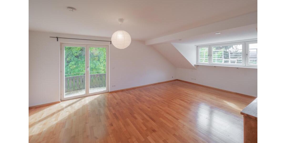 Außergewöhnliche Wohnung an bester Lage 6 zimmer