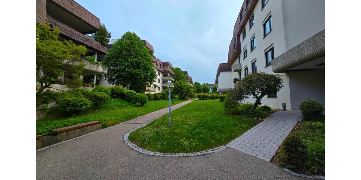 Etagenwohnung Leonberg - 2.5 Zimmer, 75 m&sup2;, 1.050&euro; | Angebot:26698177