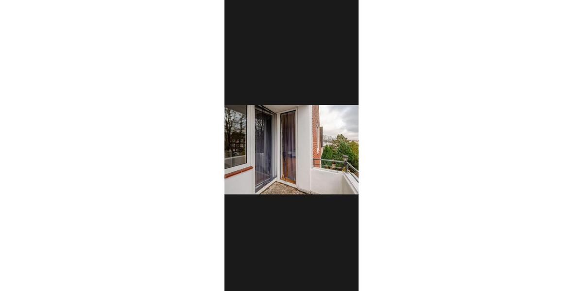 Dachgeschoßwohnung Hamburg Schnelsen - 2 Zimmer, 50 m&sup2;, 1.250&euro; | Angebot:25990308