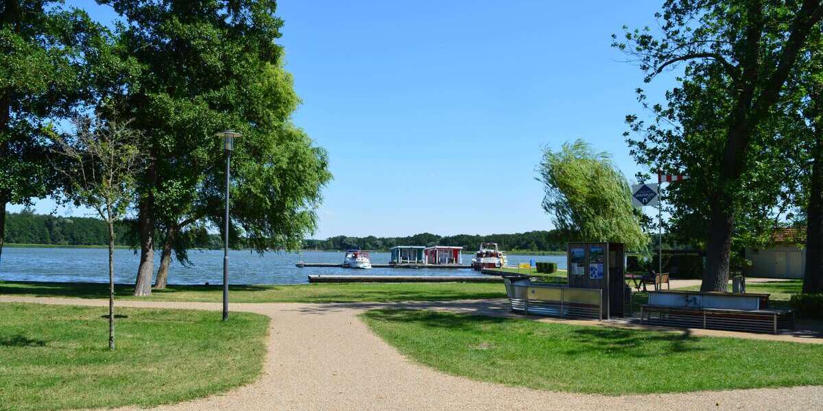 Etagenwohnung Fürstenberg/Havel Havel - 2 Zimmer, 74 m&sup2;, 579&euro; | Angebot:25829976