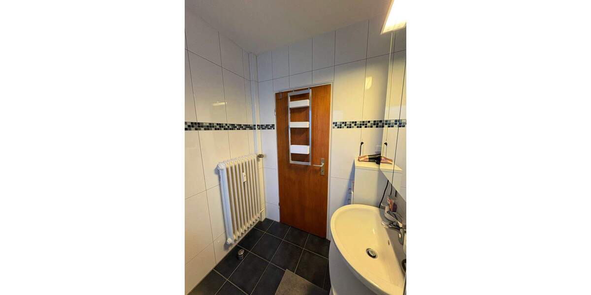 Etagenwohnung Mülheim an der Ruhr Broich - 3 Zimmer, 76 m&sup2;, 500&euro; | Angebot:25108055