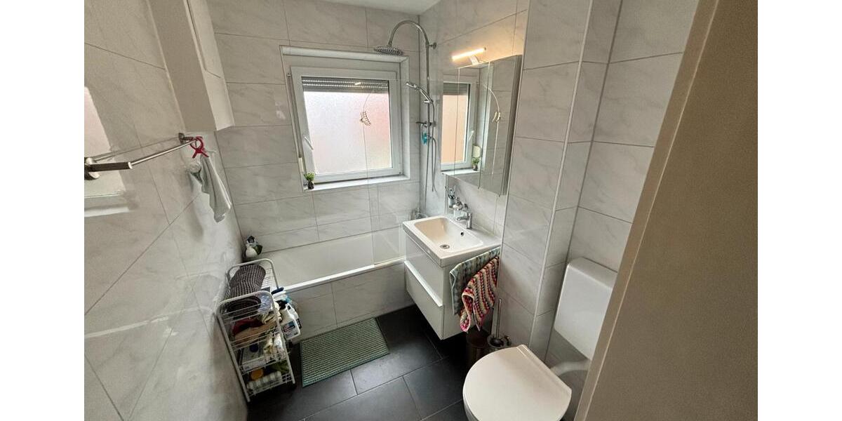 Etagenwohnung Neu-Ulm Ludwigsfeld - 3 Zimmer, 68 m&sup2;, 1.250&euro; | Angebot:26045123