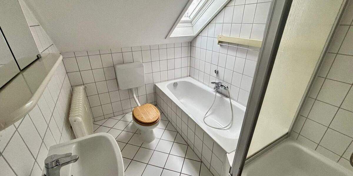 Etagenwohnung Wuppertal Langerfeld - 5 Zimmer, 134 m&sup2;, 1.009&euro; | Angebot:25152507
