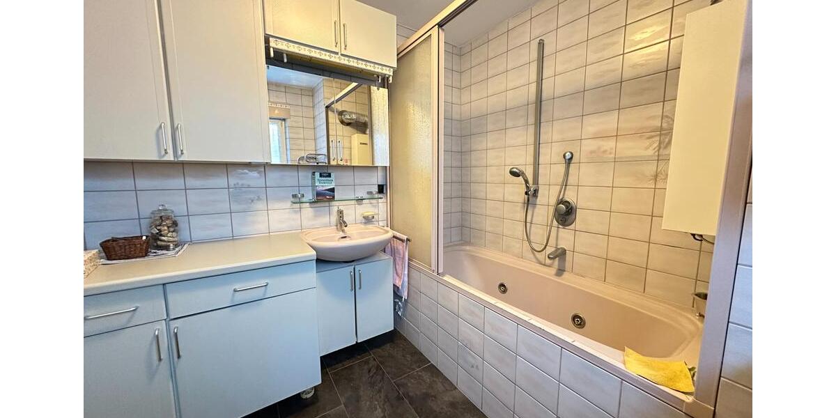 Etagenwohnung Coburg - 4 Zimmer, 140 m&sup2;, 800&euro; | Angebot:26491408