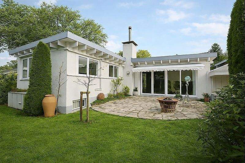 Berg am Starnberger See | Lichtdurchfluteter Bungalow mit uneinsehbarem Garten 4 zimmer